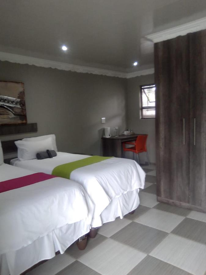 Myburgh Bed And Breakfast Klerksdorp Exterior foto